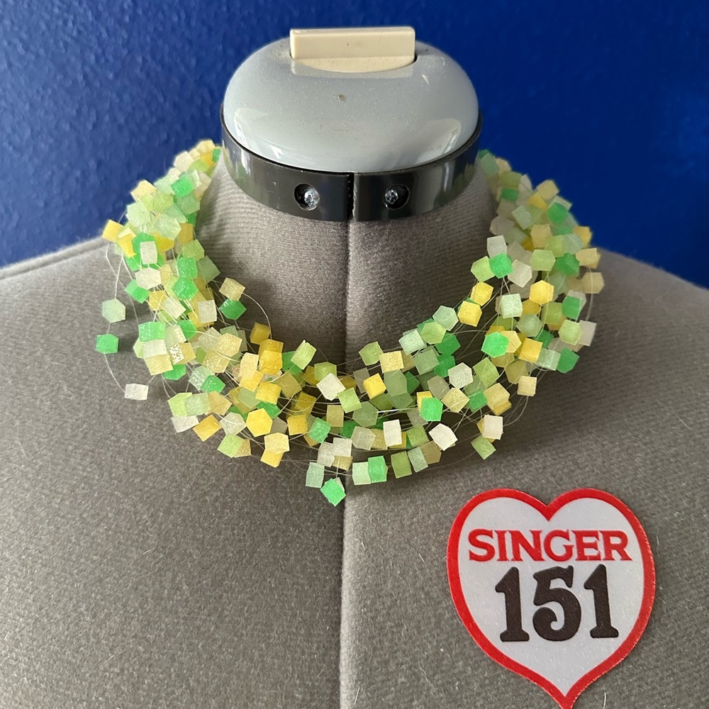 Vintage Swatch Bijou necklace with pouch